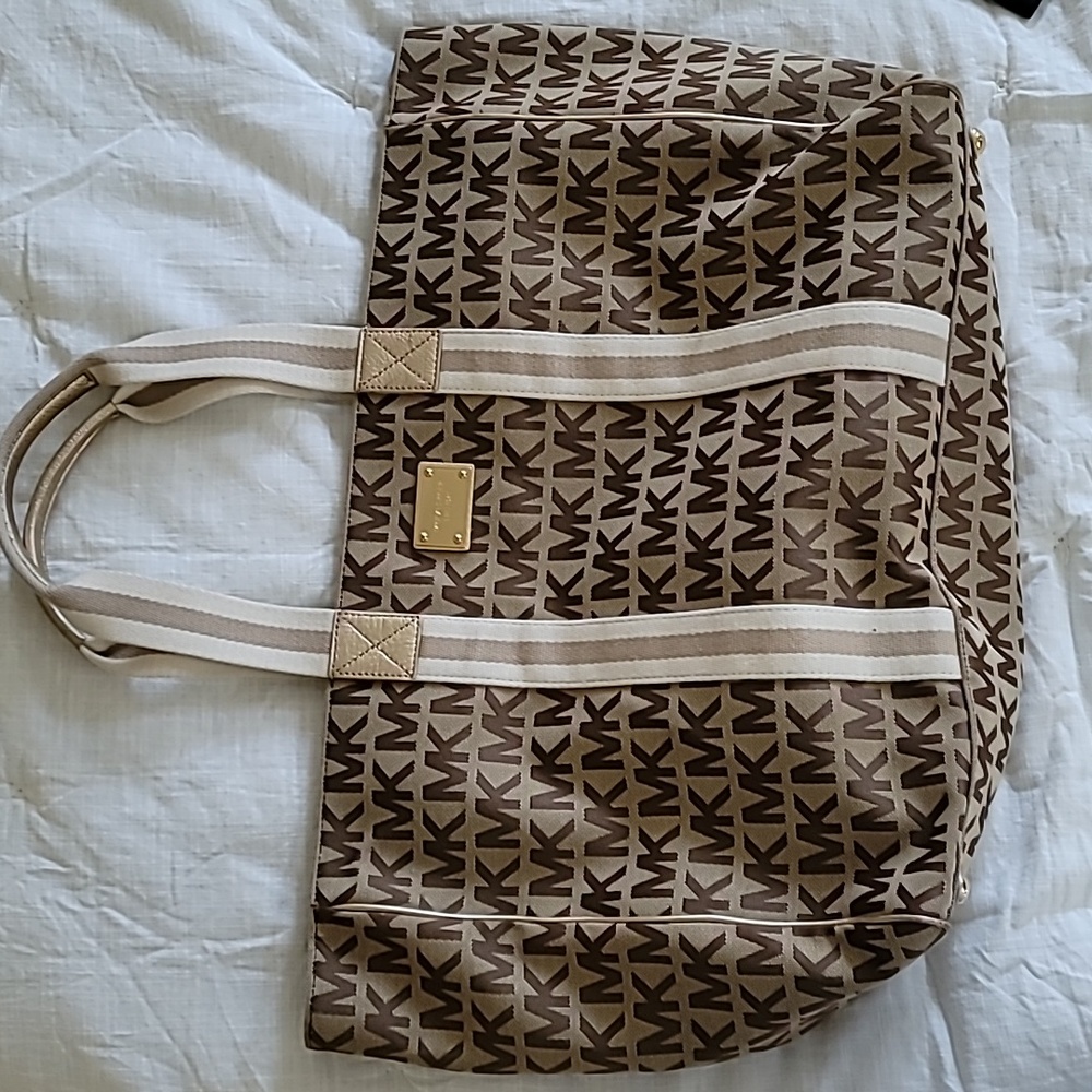 NWT Michael Kors XL travel bag